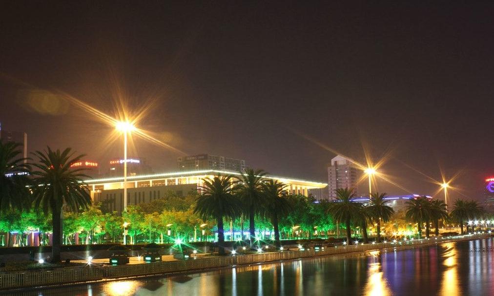 广场九九香蕉视频影院照明夜景效果图