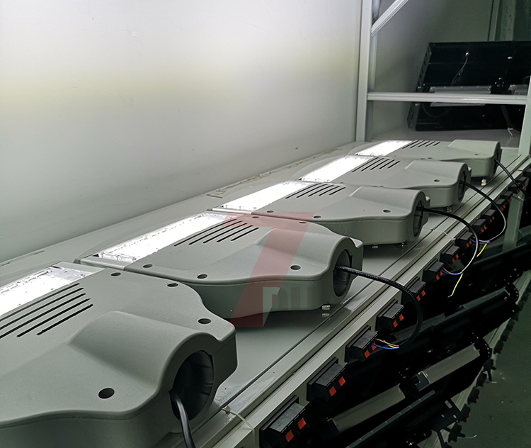 40W-60W LED路灯灯具老化实拍(香蕉视频官网照明)